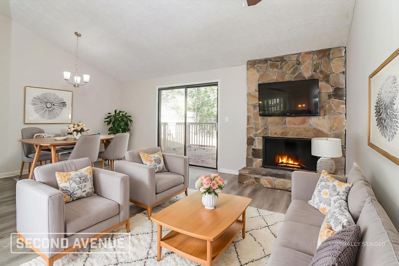 2196 Scarbrough Dr - Photo 2 of 26