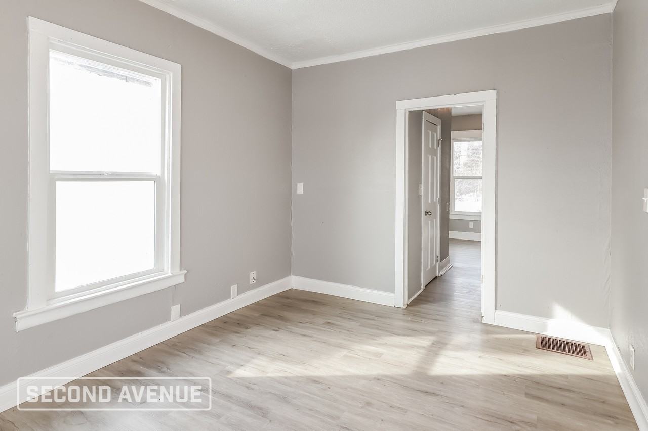 2632 Cypress Ave - Photo 5 of 25