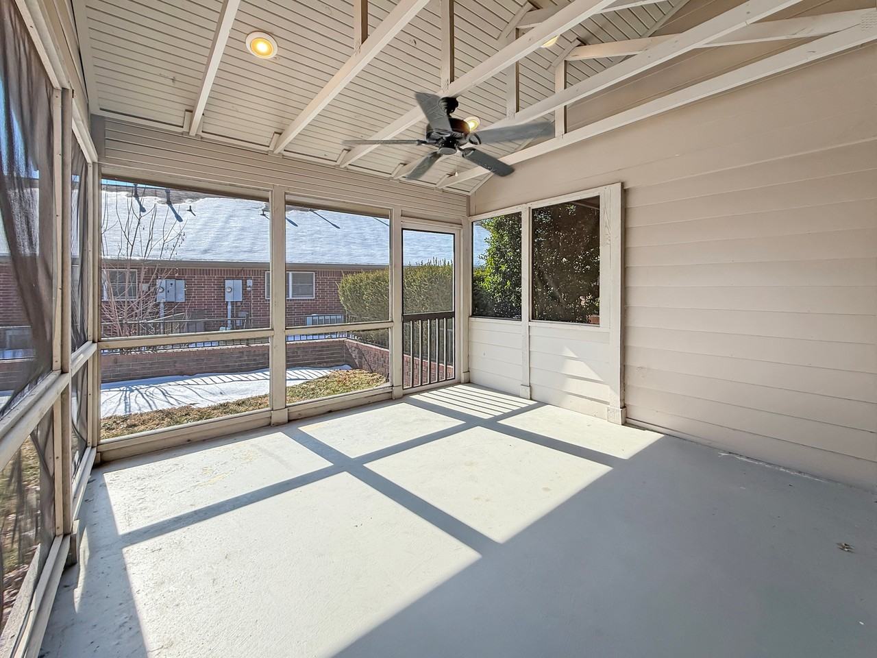 27 W La Quinta Ct #27 - Photo 7 of 16