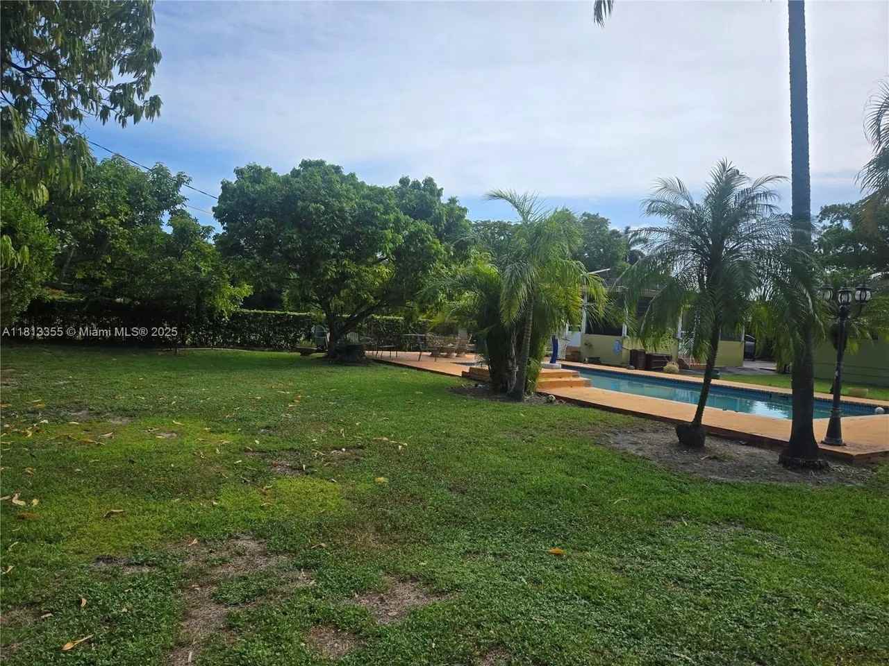 12401 Sw 47th St #MAIN - Photo 5 of 10