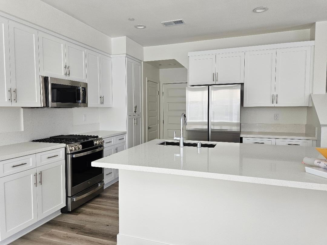 11102 Akarna Ct #NA - Photo 3 of 15