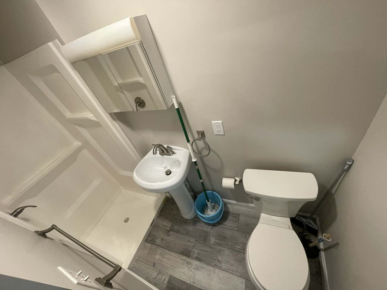 205 Endicott St #1 - Photo 5 of 11