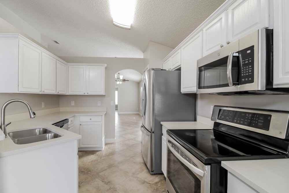 14525 Lisalynne Ct - Photo 4 of 16