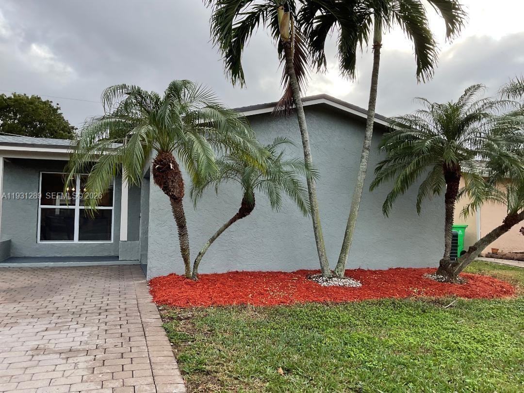 11620 Nw 31st Pl - Photo 2 of 20