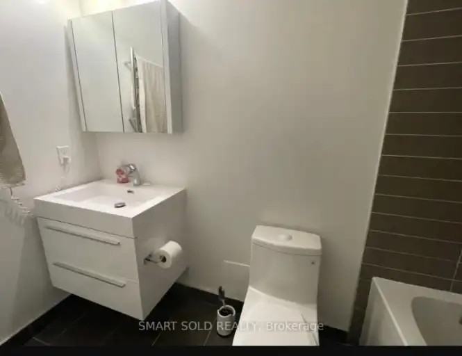 10 Rouge Valley Dr W #10 - Photo 6 of 13