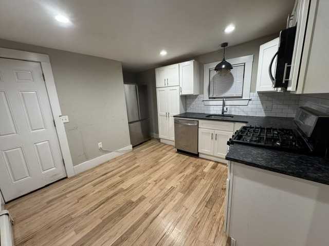 62 Draper St #2 - Photo 3 of 9