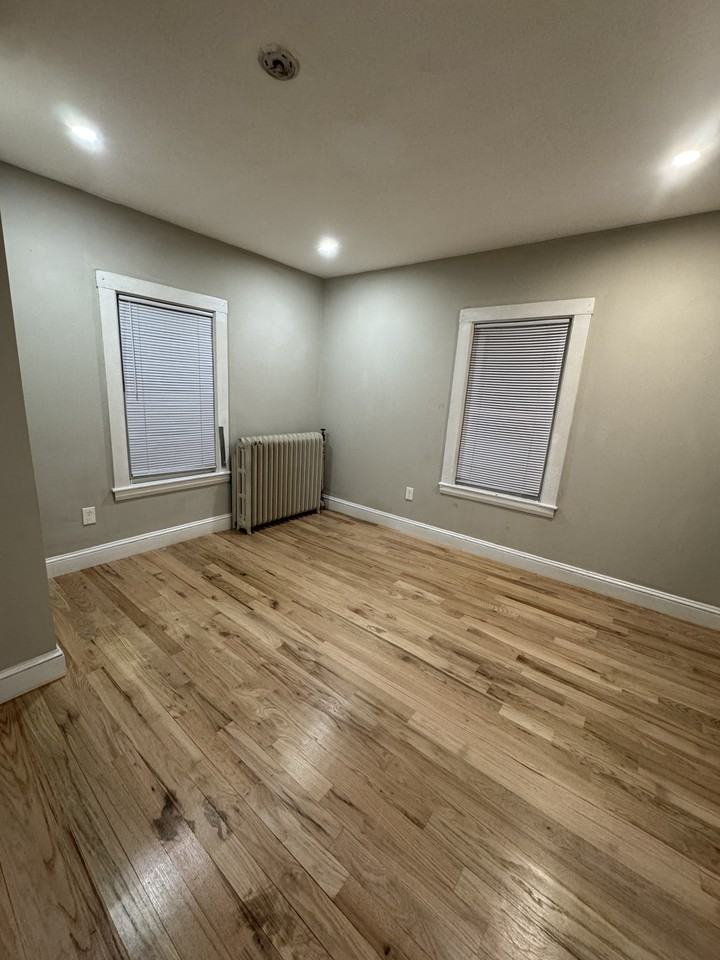 62 Draper St #2 - Photo 7 of 9