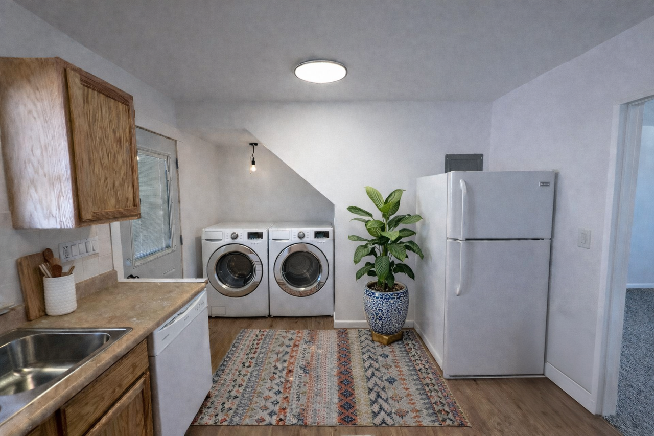 206 W 7th St #206 - Photo 6 of 16