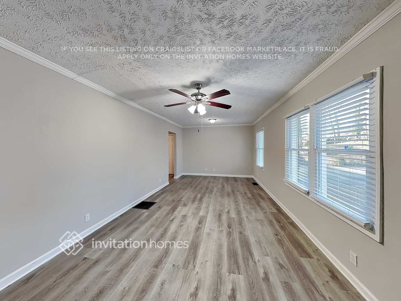 2497 Brentwood Rd - Photo 3 of 17