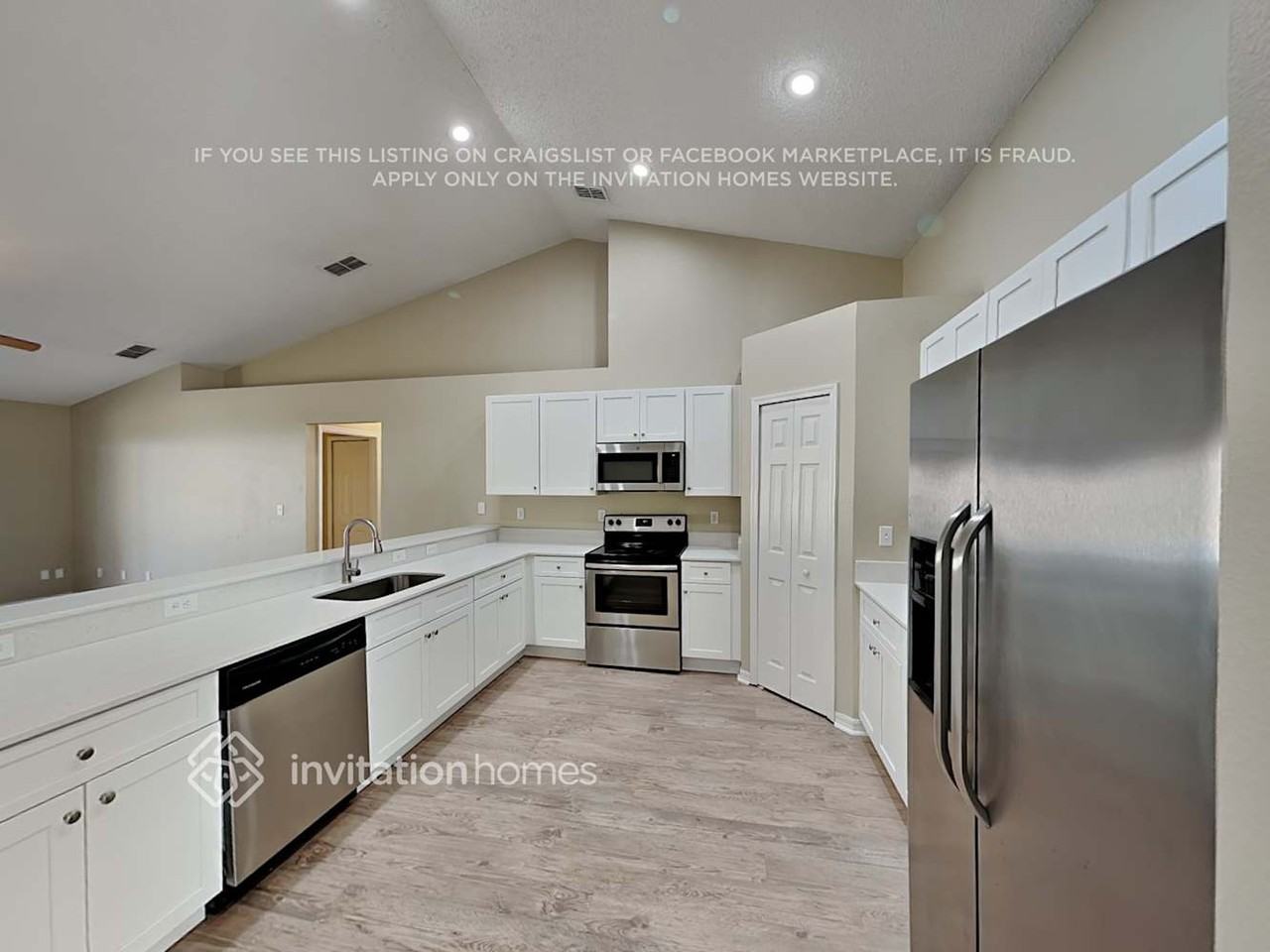 1911 Summit Oak Cir - Photo 6 of 18