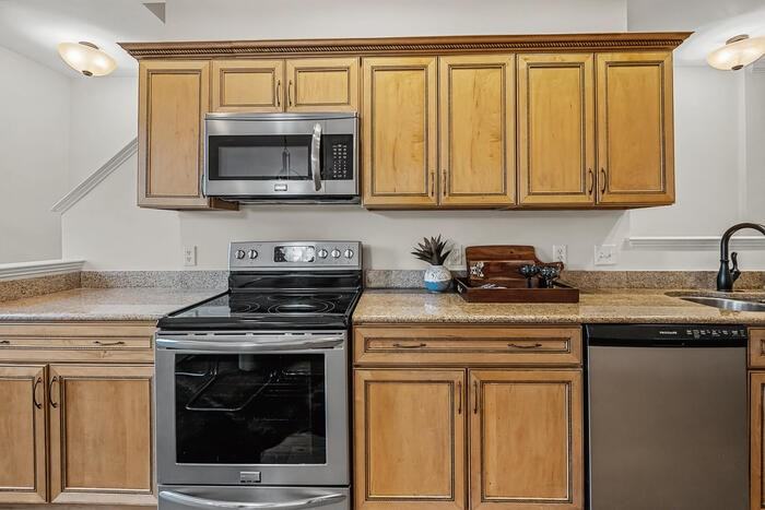 57 W Georgia Ave #102 - Photo 7 of 36