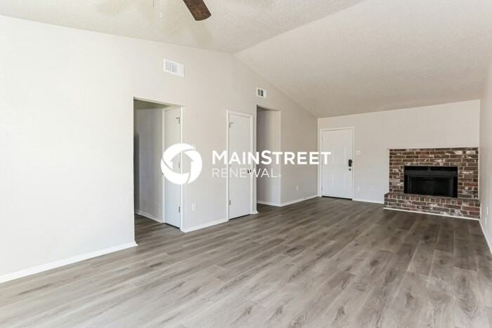 250 Prairie Grove Dr - Photo 5 of 19