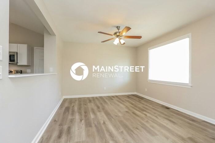 4872 Shasta Dr - Photo 3 of 16