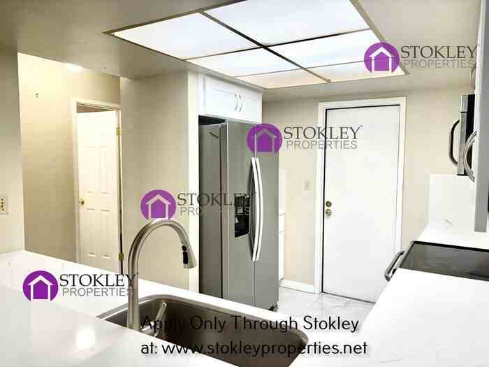 27 Oak Brook Pl - Photo 4 of 26