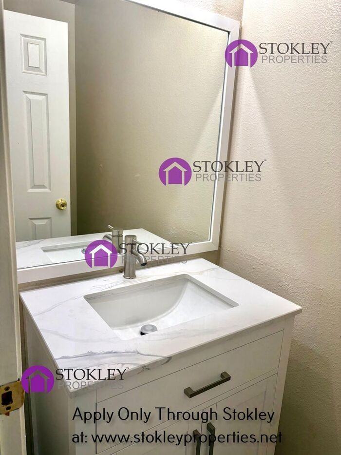 27 Oak Brook Pl - Photo 5 of 26