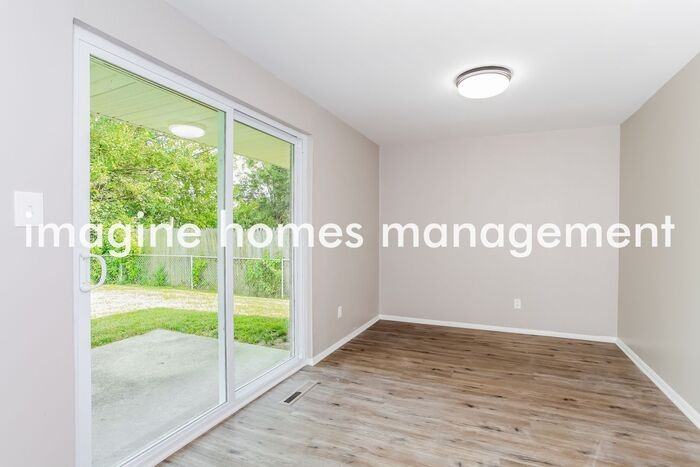 1024 Tivoli Ln - Photo 6 of 16