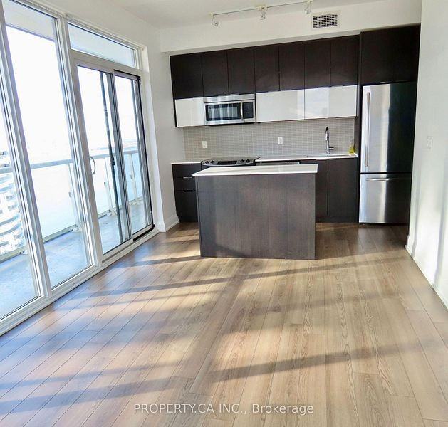 56 Annie Craig Drive #3208 - Photo 2 of 6