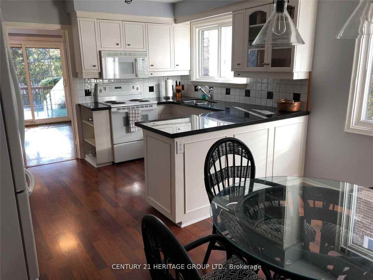 11 Tournament Drive #Main - Photo 4 of 15