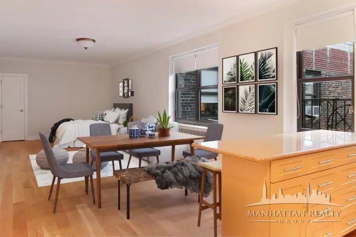 Gramercy Park S #6L - Photo 3 of 7