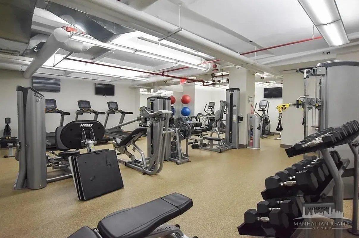 Christopher St #9E - Photo 6 of 8