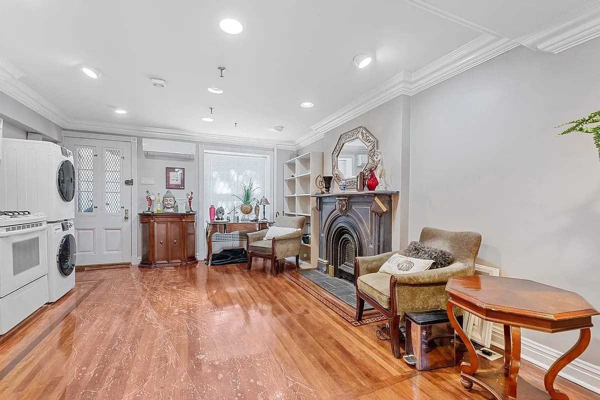 163 E 71st St #1A - Photo 7 of 19