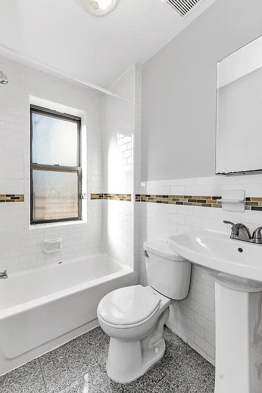 101 Delancey St #20 - Photo 5 of 5