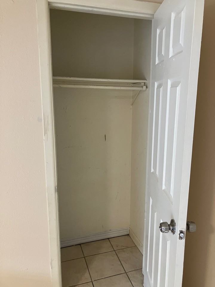 1610 Boston Street - Photo 5 of 24