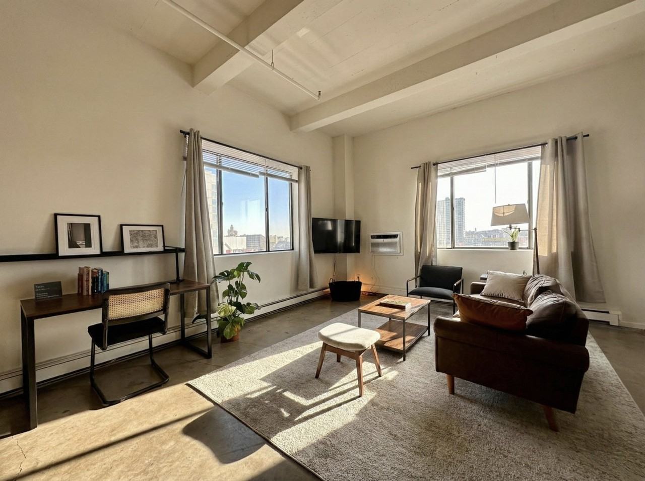 823 N 2nd St #1379046P - Photo 2 of 18