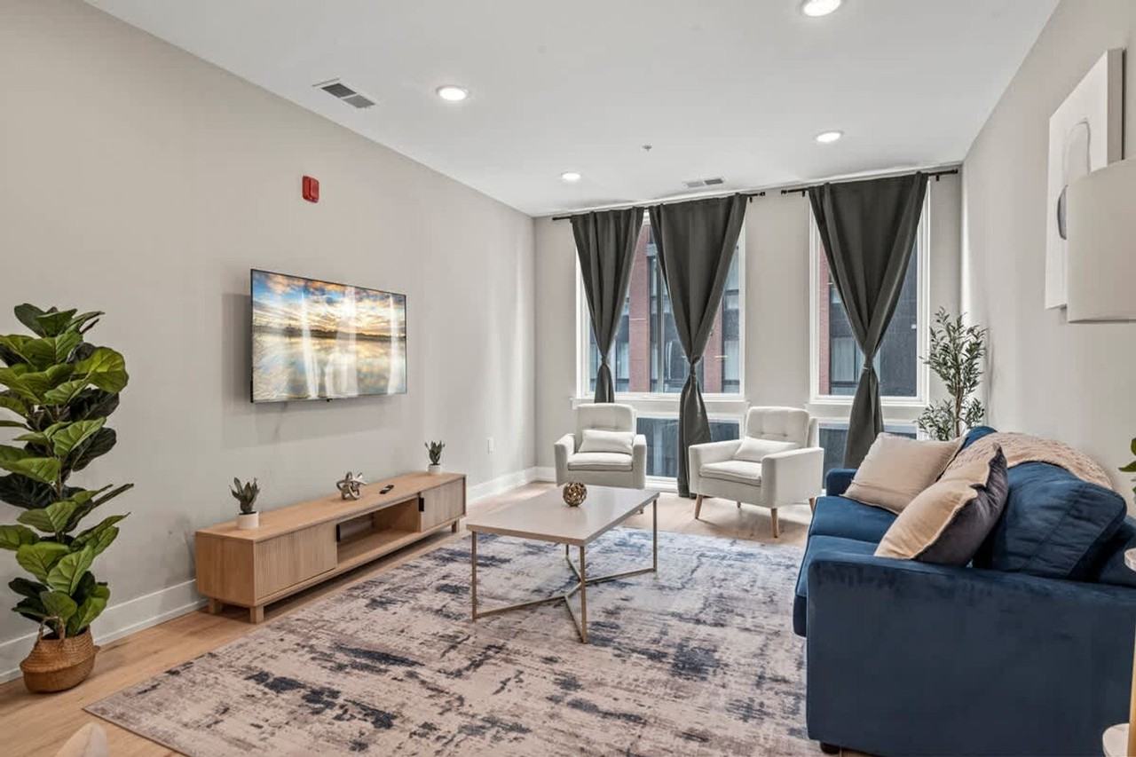 916 N Delaware Ave #1055890P - Photo 3 of 14