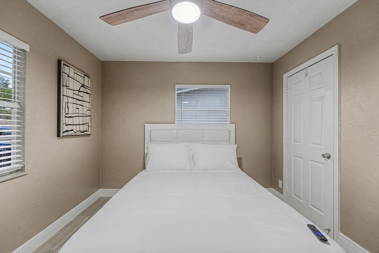 190 Dover St #1424295P - Photo 4 of 49