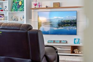 featured image of 1341 Bayview Dr