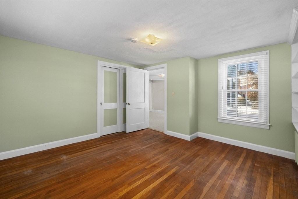 33 Seagrave St - Photo 6 of 19