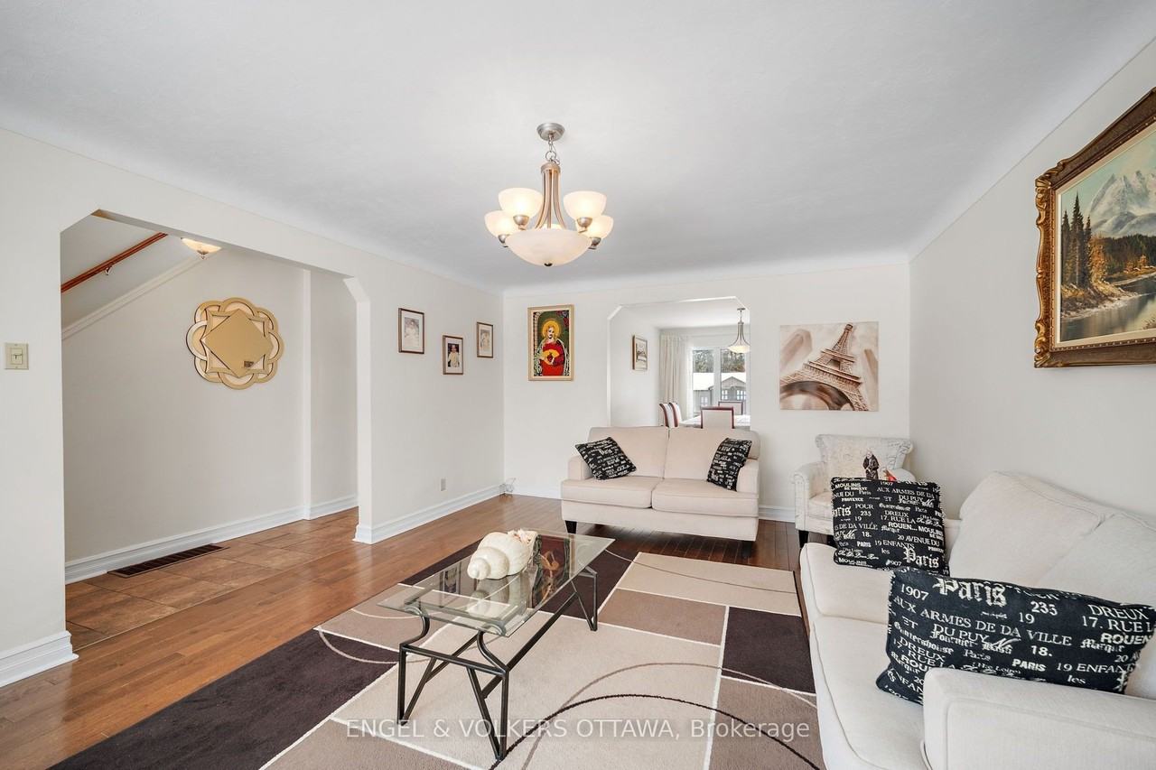 1044 Aldea Ave - Photo 4 of 22