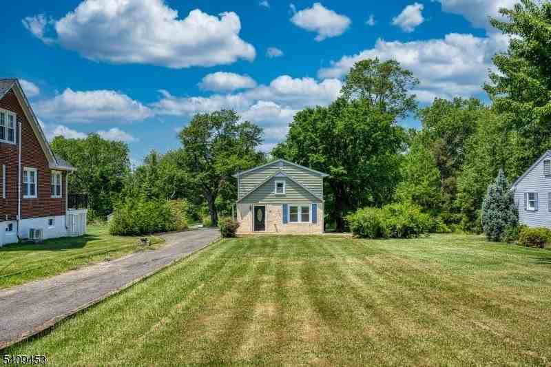 1109 Us Highway 202/206 - Photo 2 of 9