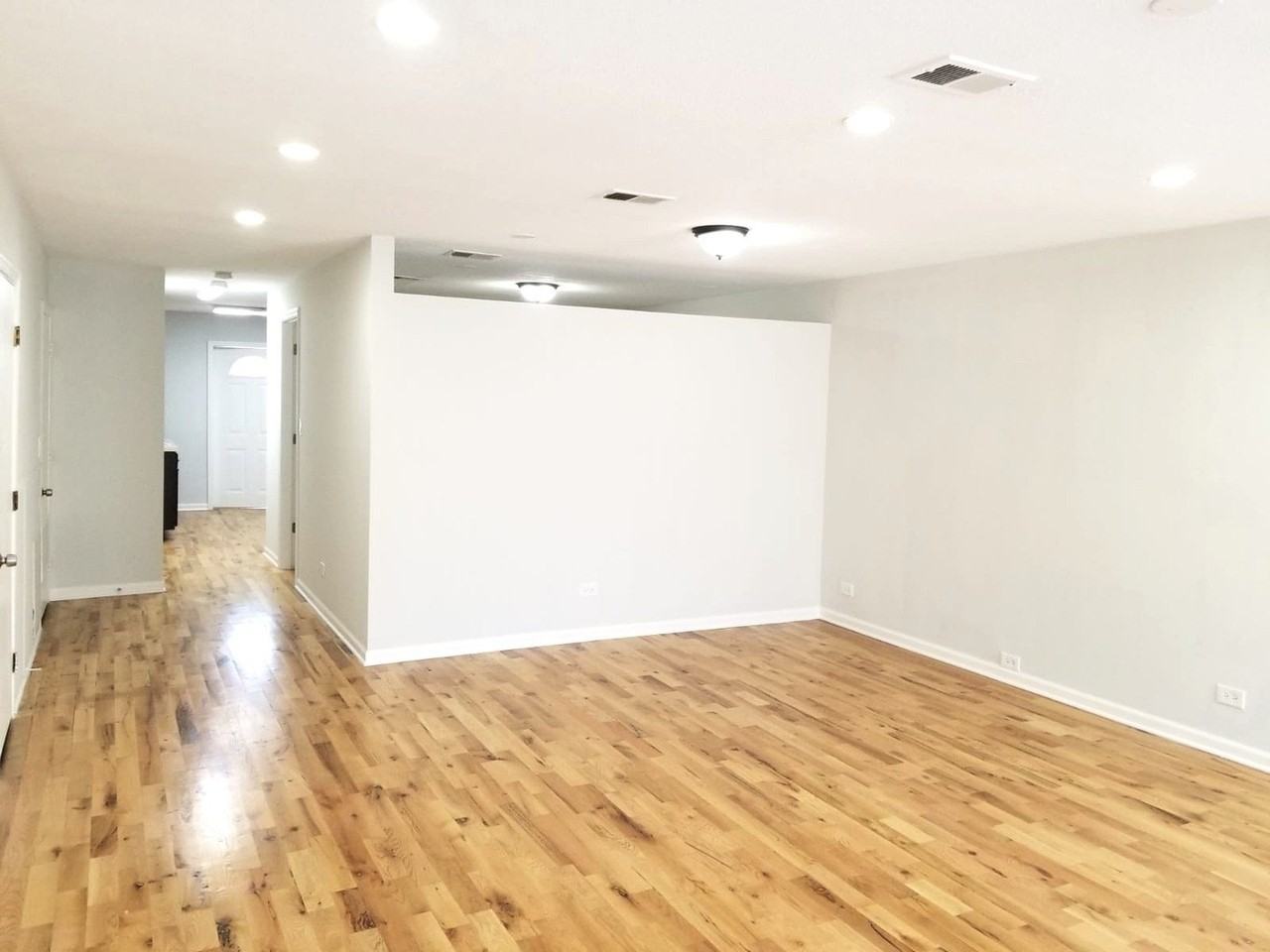 4642 N Francisco Ave Unit 1 #1 - Photo 3 of 17