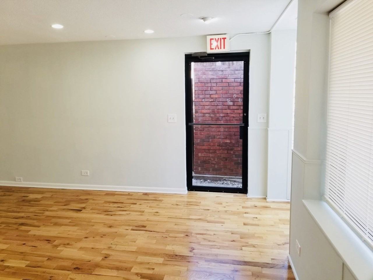 4642 N Francisco Ave Unit 1 #1 - Photo 5 of 17