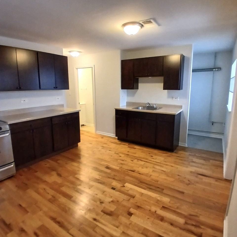 4642 N Francisco Ave Unit 1 #1 - Photo 6 of 17