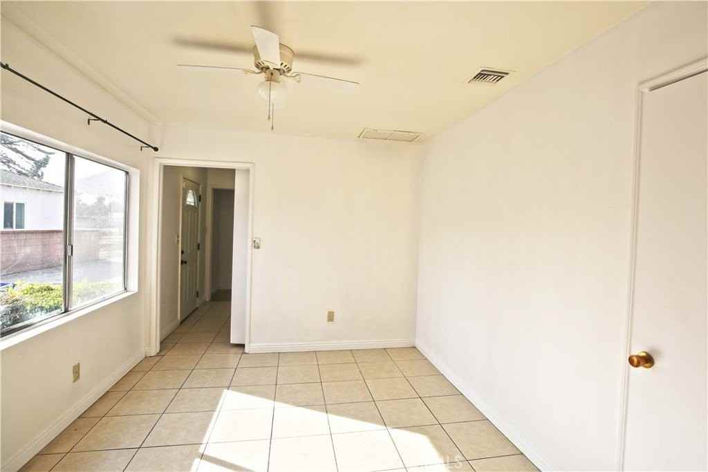 1207 S 10th Ave - Photo 6 of 17