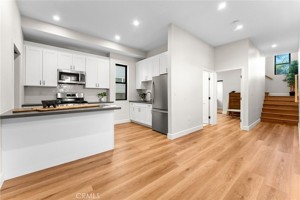 featured image of 2430 E 7th St