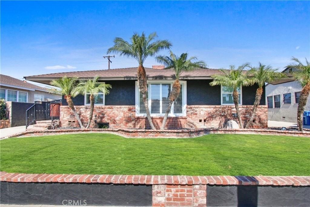 11215 Garetal St - Photo 2 of 23