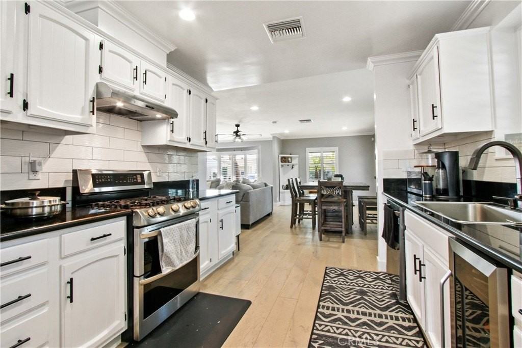 11215 Garetal St - Photo 5 of 23