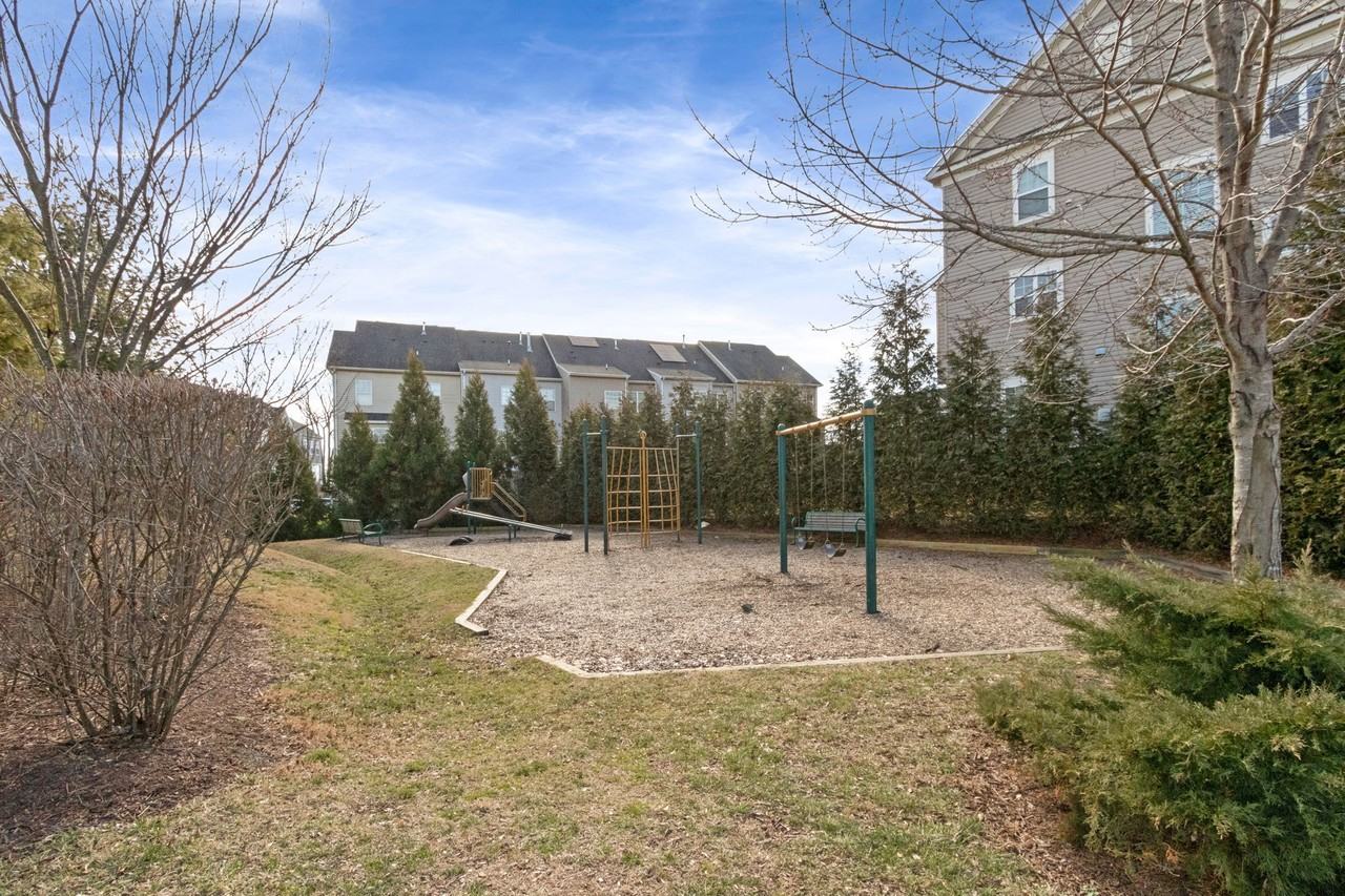 202 Shamrock Dr #1 - Photo 2 of 44