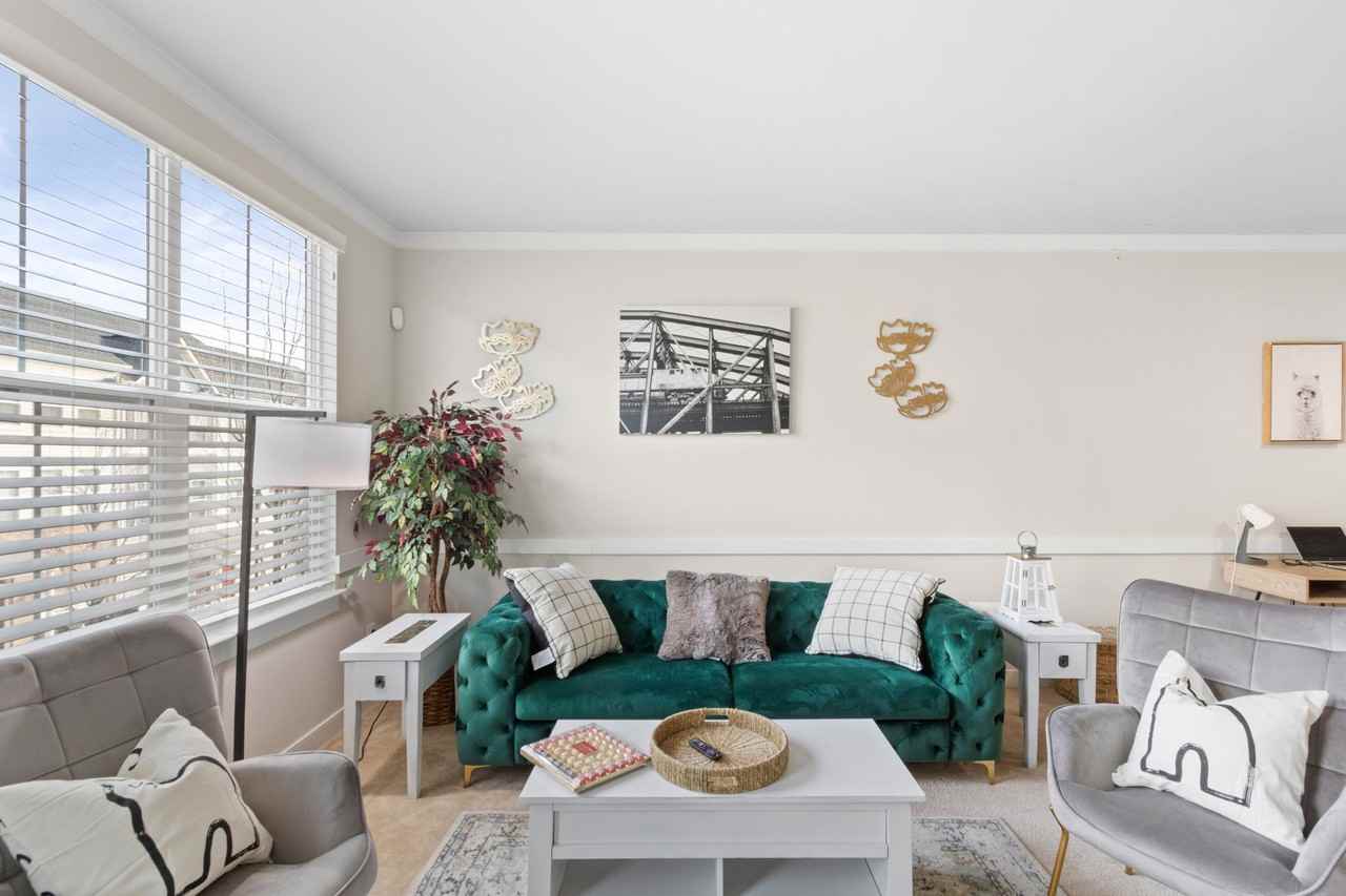 202 Shamrock Dr #1 - Photo 3 of 44