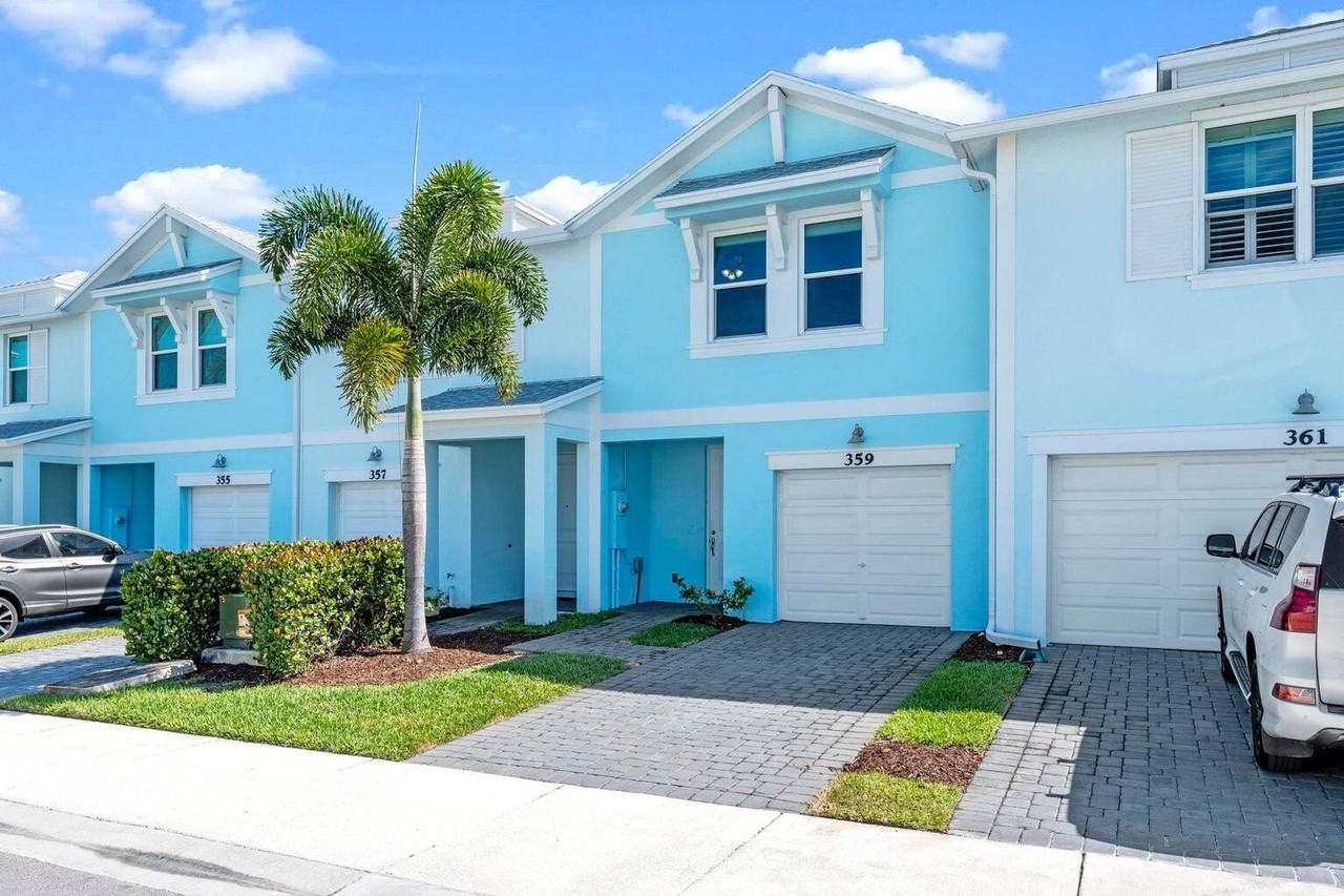 359 Se Angler Dr - Photo 2 of 34