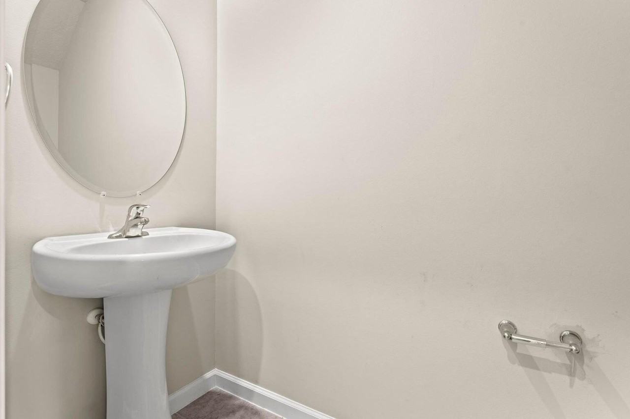 359 Se Angler Dr - Photo 6 of 34