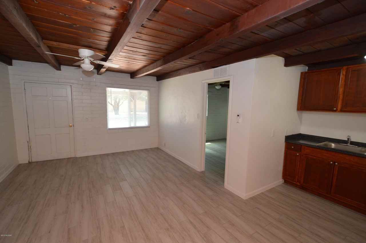 2615 E Fort Lowell Rd - Photo 4 of 7