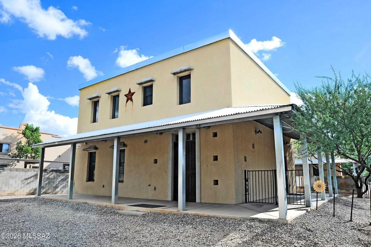 1040 E Halcyon Rd - Photo 3 of 43