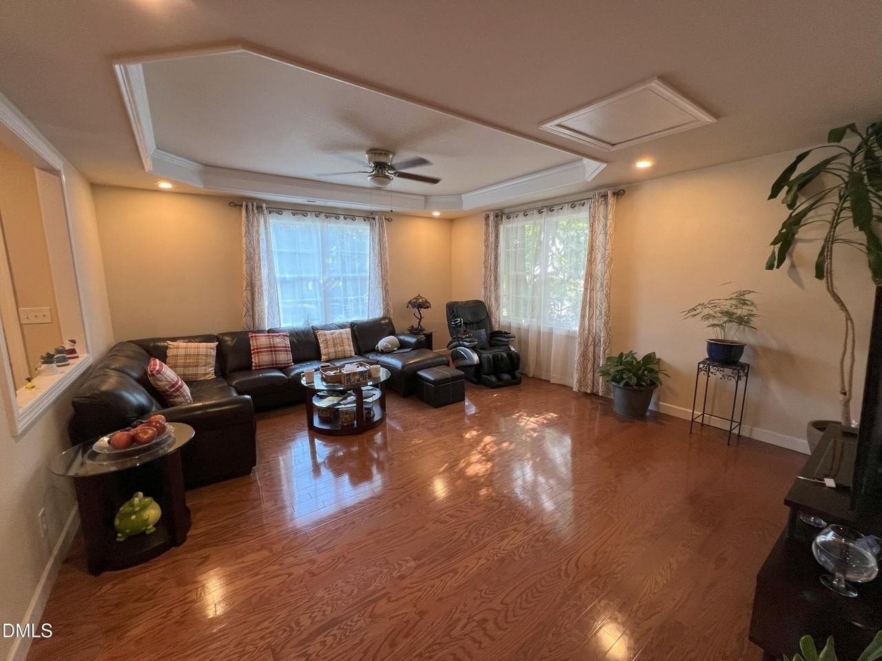 5002 Wickham Rd - Photo 6 of 36