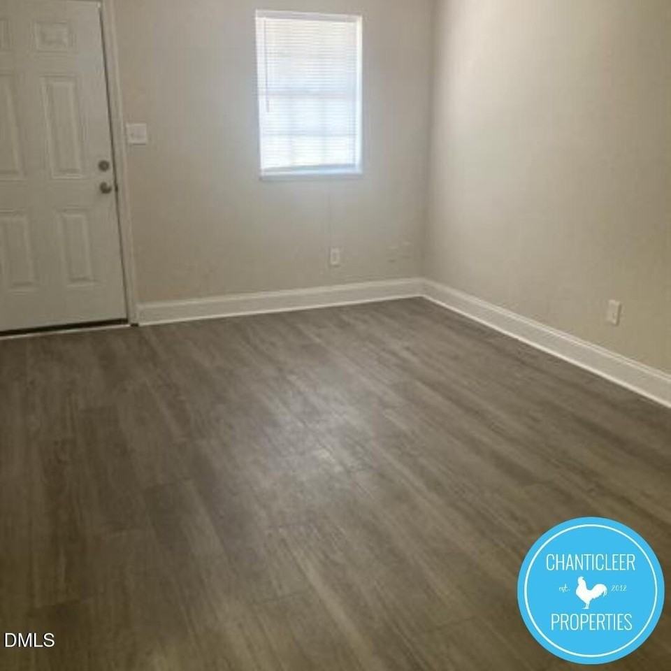 115 Florence St Apt 19 #19 - Photo 7 of 14