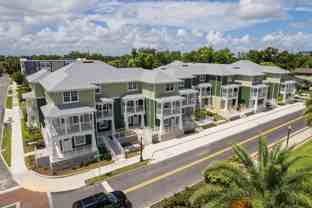 Valencia at the Park - Photo 1 of 1